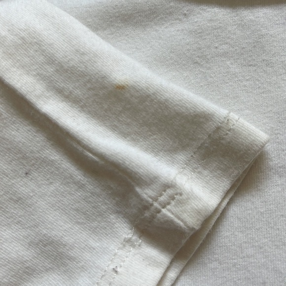 H&M girls white unicorn tee. Size 4-6 - Picture 3 of 5